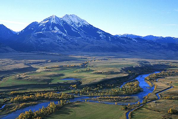 Discovering Scenic⁢ Locations⁢ for Your Fishing Adventure