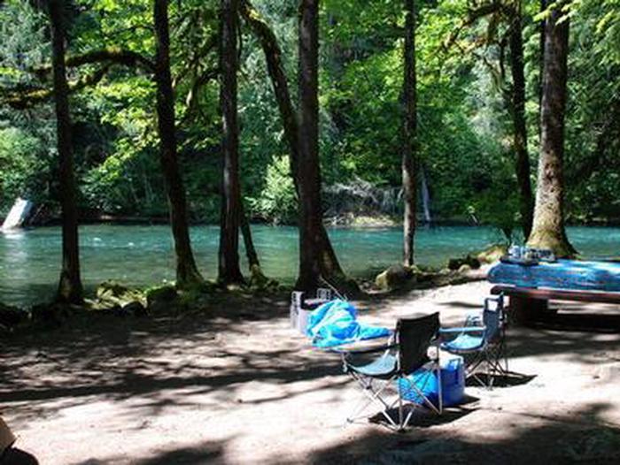 Exploring⁢ Oregon's Hidden ⁣Gems for Campsites
