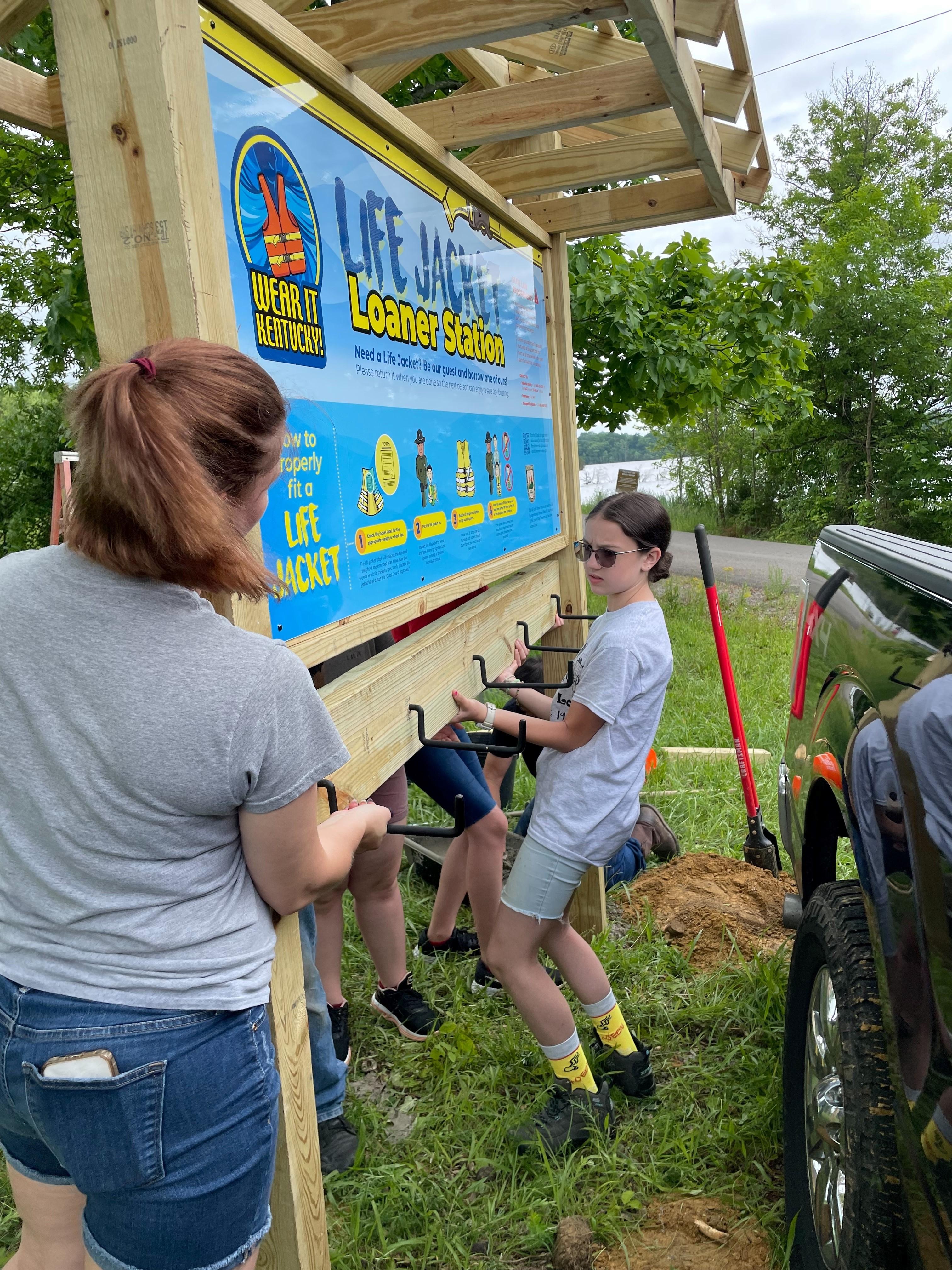 Life Jacket Loaner Stations Enhance‌ safety ⁤at Ohio​ State Parks
