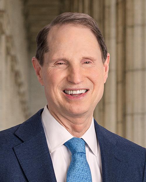 Oregon senator's Commitment to Protecting National Parks from Plastic‌ Pollution